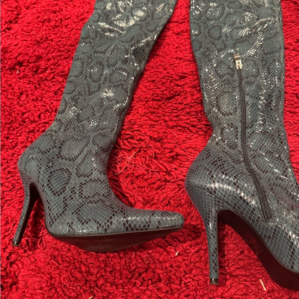 Dark green cheetah print  knee high boots